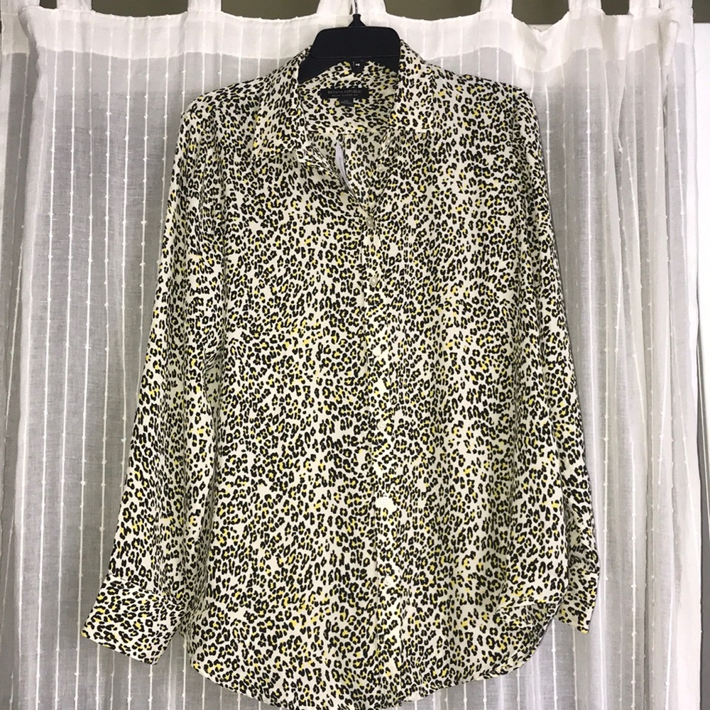Banana Republic Dillon Classic Fit blouse